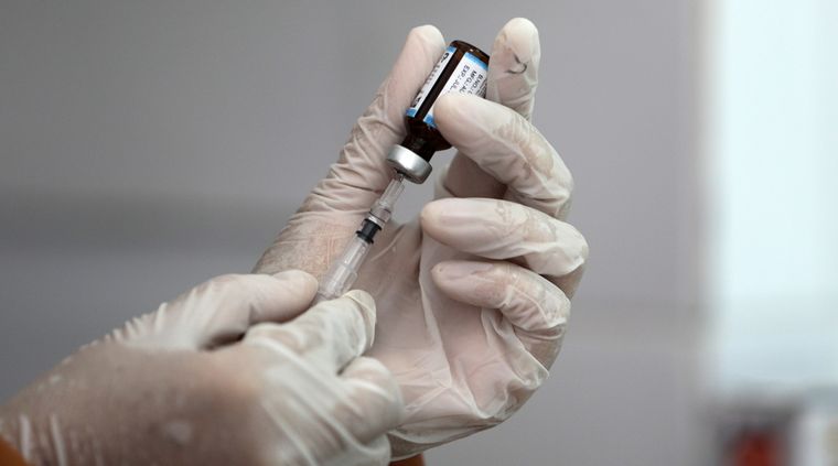 Las primeras 10 millones de dosis llegarían en diciembre Foto: EFE