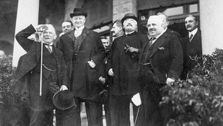 El británico David Lloyd George, el francés Alexandre Millerand y el italiano Francesco Nitti lideraron la Conferencia de San Remo, en la que se oficializó el reparto de Medio Oriente. Foto: GETTY IMAGES