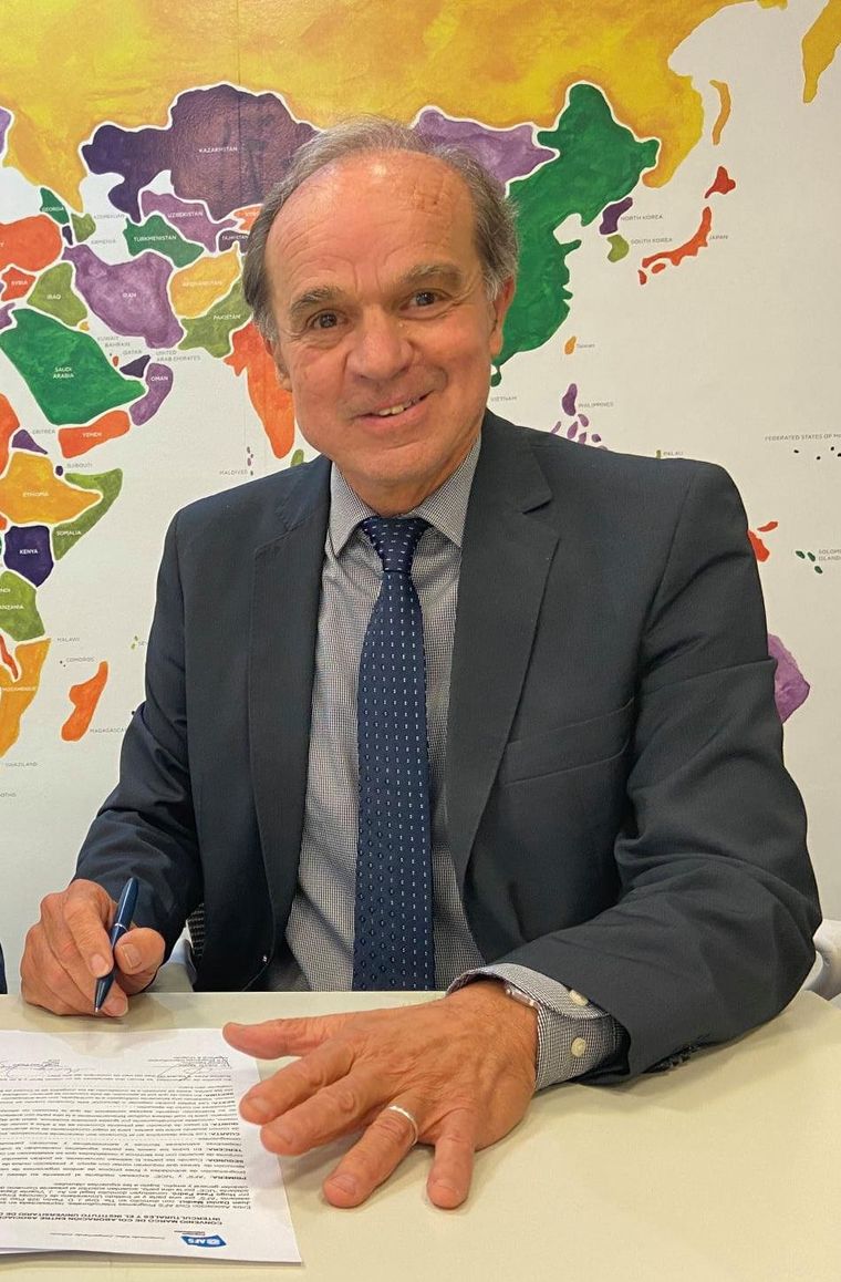 Hugo Paez Padró Hugo Paez Padró