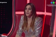 Soledad Pastorutti se emocionó al hablar de sus hijas en La Voz Argentina. La cantante no pudo contener las lágrimas al pensar en Antonia y Regina.