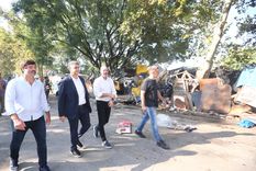 Jorge Macri recorre el lugar donde funcionaba la feria ilegal Foto: Prensa Ciudad de Buenos Aires