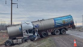 El choque ocurrió en la Ruta Provincial 7, a la altura de picada 16 en San Patricio del Chañar. El choque ocurrió en la Ruta Provincial 7, a la altura de picada 16 en San Patricio del Chañar.
