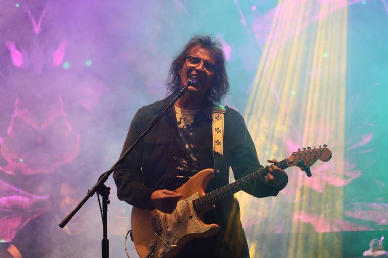 Adiós a Felipe Staiti, referente de la música y vocalista de Los Enanitos Verdes. Adiós a Felipe Staiti, referente de la música y vocalista de Los Enanitos Verdes.