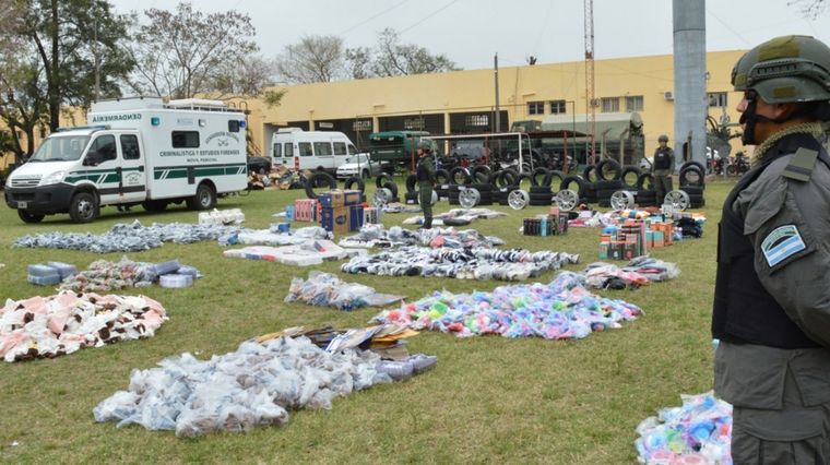 La mercadería era de origen extranjero y no contaba con documentación legal. Foto: Gendarmería Nacional