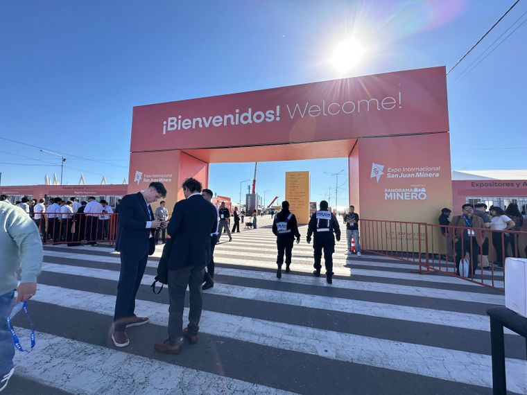 La Expo San Juan Minera arrancó con una convocatoria récord.