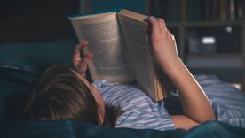 Qué dice la psicología sobre las personas que leen antes de dormir Qué dice la psicología sobre las personas que leen antes de dormir