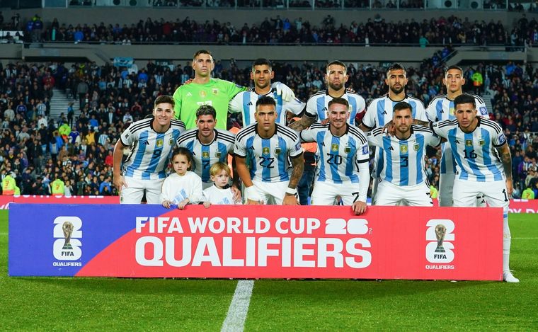 La Albiceleste buscará defender la cima de la tabla de posiciones Foto: @Argentina