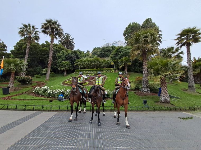 Carabineros ha incrementado la presencia en los puntos turísticos. Foto: X @CarabValparaiso