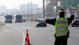 El control de Carabineros sobre la ruta en Valparaíso. El control de Carabineros sobre la ruta en Valparaíso.