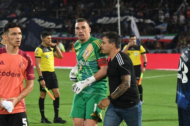 Armani durante los incidentes. Foto: ALF PONCE MERCADO / MDZ