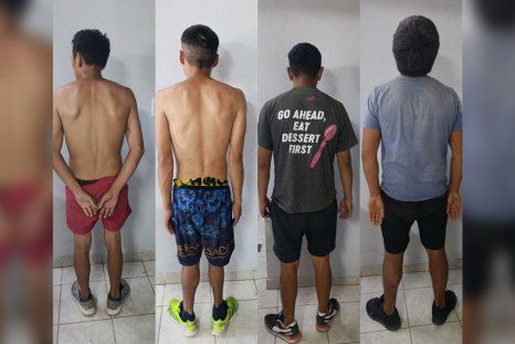 Los cuatro ladrones detenidos por el robo en el Procrear Maipú. Los cuatro ladrones detenidos por el robo en el Procrear Maipú.