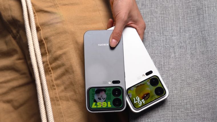 La pantalla trasera del modelo Xiaomi 17 Pro Max ofrece funciones útiles pero no llegará a todos los países. La pantalla trasera del modelo Xiaomi 17 Pro Max ofrece funciones útiles pero no llegará a todos los países.