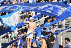 Los hinchas del Tomba no podrán ir a la cancha hasta el torneo Clausura. Foto: Santiago Tagua / MDZ Los hinchas del Tomba no podrán ir a la cancha hasta el torneo Clausura. Foto: Santiago Tagua / MDZ