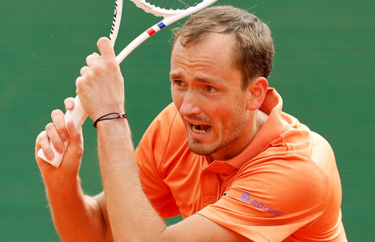 Daniil Medvedev puede ser el rival en semis de Jannik Sinner si supera este jueves al español Martin Landaluce. Daniil Medvedev puede ser el rival en semis de Jannik Sinner si supera este jueves al español Martin Landaluce.