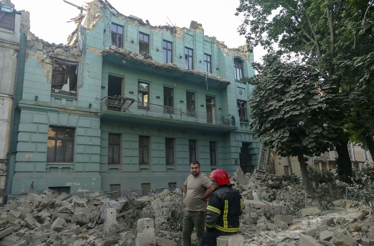 bombardeo de Rusia Bombardeo ruso en infraestructura de Odesa. Foto: EFE/EPA/IGOR TKACHENKO