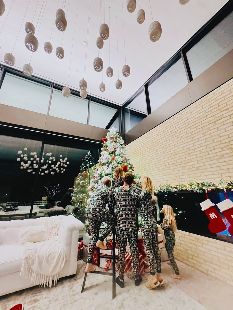 Luisana Lopilato con su familia. Créditos: Instagram Luisana Lopilato con su familia. Créditos: Instagram