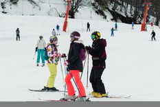 Esquiar en Chile. El país ofrece diversos centros para este deporte. Foto: Termas de Chillán (Chile Travel)