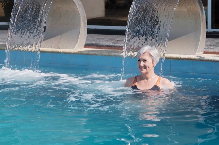Este complejo de aguas termales es ideal para disfrutar el próximo fin de semana largo.