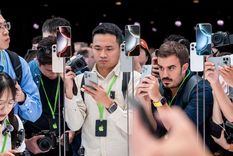 Según el periódico japonés Nikkei Asia, 87% de los proveedores de Apple tienen plantas de producción en China. Según el periódico japonés Nikkei Asia, 87% de los proveedores de Apple tienen plantas de producción en China.