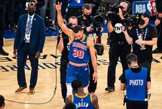 Stephen Curry fue el gran protagonista de la noche Foto: Golden State Warriors