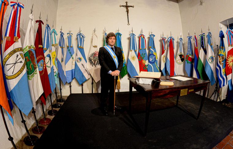 En medio de la confrontación con la Nación, la gran mayoría de los gobernadores había decidido no acompañar a Javier Milei en el acto por el 9 de julio en Tucumán, donde finalmente no viajó aludiendo a las malas condiciones climáticas.