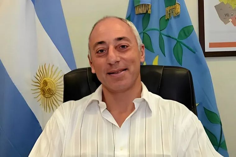 Andis: el médico mendocino detenido insistió con el cese de su arresto domiciliario.