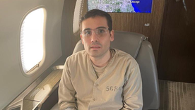 La primera foto de Ovidio Guzmán López en Estados Unidos fue difundida por el exagente de la DEA Derek S. Maltz. La primera foto de Ovidio Guzmán López en Estados Unidos fue difundida por el exagente de la DEA Derek S. Maltz.