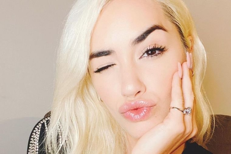 Lali Espósito, Instagram