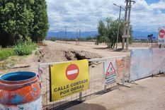 guaymallen: vecinos de la calle elpidio gonzalez se quejaron por una obra suspendida en una zona residencial