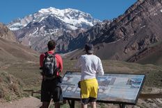 El congelamiento de la manguera que transporta el agua desde las vertientes hacia el campamento Confluencia ha generado problemas de provisión Foto: Gobierno de Mendoza