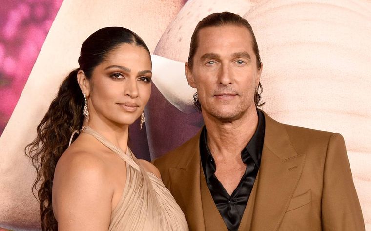 Foto: https://www.chicmagazine.com.mx/personajes/matthew-mcconaughey-y-camila-alves-su-historia-de-amor