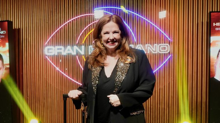 Andrea en su entrada a la casa más famosa.&nbsp;