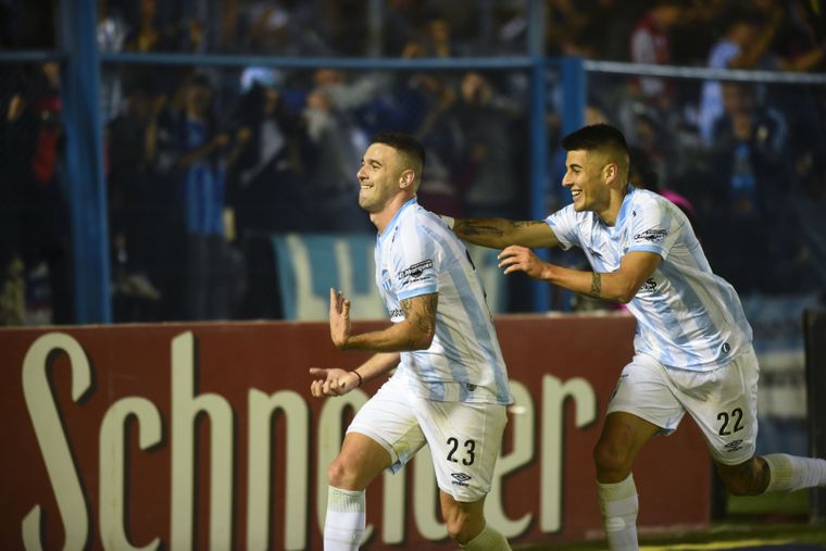 Atlético Tucumán busca aferrarse a la punta del campeonato. Foto: Diego Aráoz / Télam