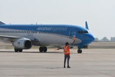 regreso de los vuelos: asi fue el primer aterrizaje de aerolineas argentinas en mendoza
