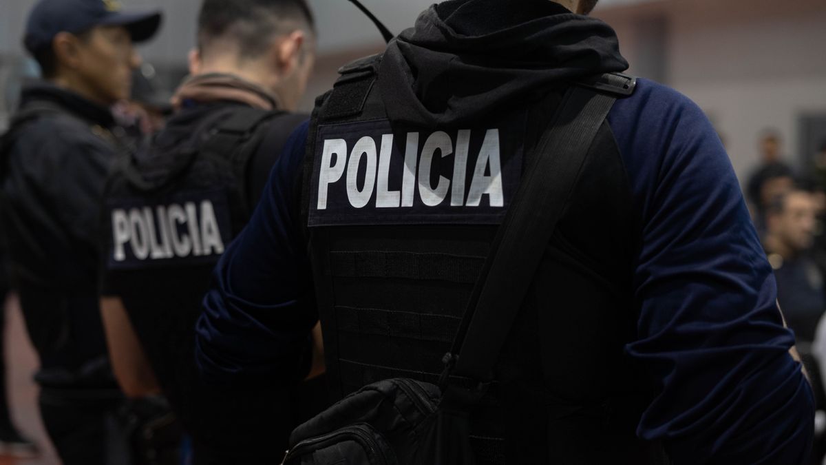 Un efectivo policial fue detenido en Rivadavia tras una denuncia por presunto abuso sexual