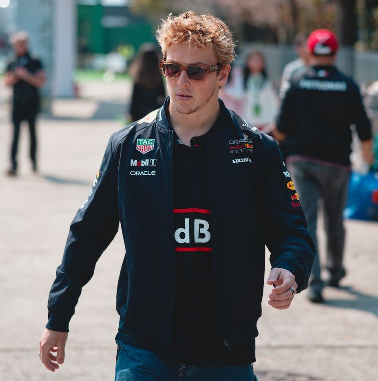 Lawson elogió a Colapinto por su gran maniobra en el GP de Australia Lawson elogió a Colapinto por su gran maniobra en el GP de Australia