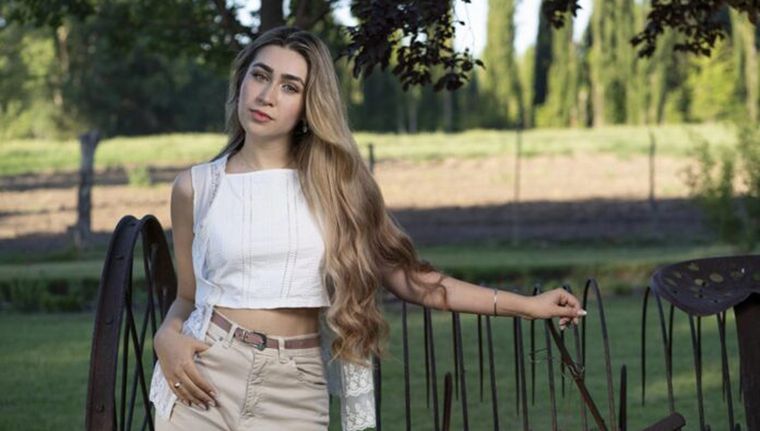 genesis sandoval.jpg