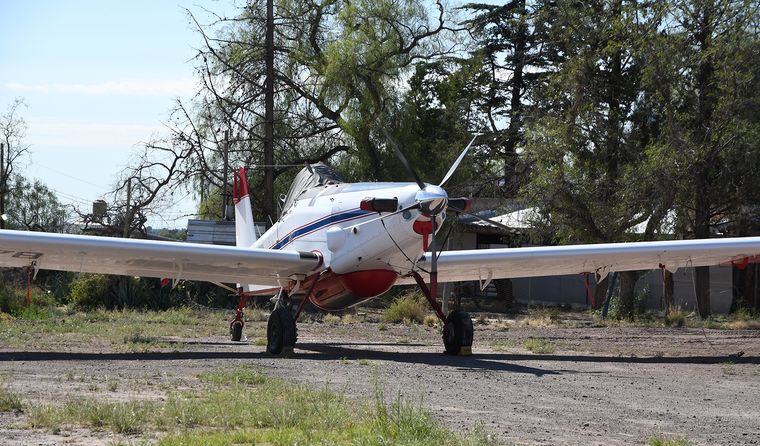 SNMF, bajo el Ministerio del Interior, aporta aeronaves, pilotos y logística para apoyar a las provincias ante los focos de incendio. SNMF, bajo el Ministerio del Interior, aporta aeronaves, pilotos y logística para apoyar a las provincias ante los focos de incendio.