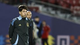 Diego Placente ya tiene lista la nómina de 21 jugadores. Diego Placente ya tiene lista la nómina de 21 jugadores.