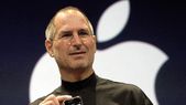Steve Jobs falleció en 2011 y su lugar fue ocupado por Tim Cook. Foto: CNBC - https://image.cnbcfm.com/api/v1/image/104556423-steve-jobs-iphone-10-years.jpg Steve Jobs falleció en 2011 y su lugar fue ocupado por Tim Cook. Foto: CNBC - https://image.cnbcfm.com/api/v1/image/104556423-steve-jobs-iphone-10-years.jpg