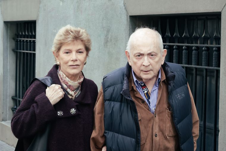 Chiche Gelblung estuvo presente en el velorio de Mario Mactas. Foto: RS Fotos. Chiche Gelblung estuvo presente en el velorio de Mario Mactas. Foto: RS Fotos.