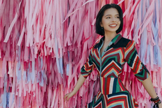 Ángela Aguilar sabe cómo cautivar a su público con prendas tradicionales mexicanas. Foto: Instagram @angela_aguilar