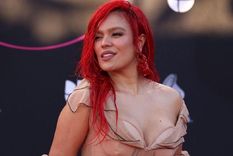 Karol G deslumbró a los presentes con su presentación en vivo en los Latin Grammy 2022