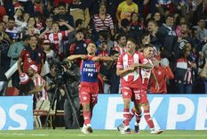 el nuevo river fue como campeon a santa fe y sucumbio ante union el nuevo river fue como campeon a santa fe y sucumbio ante union