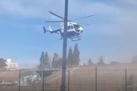 El helicóptero Halcón III arribando con el menor gravemente herido.&nbsp;