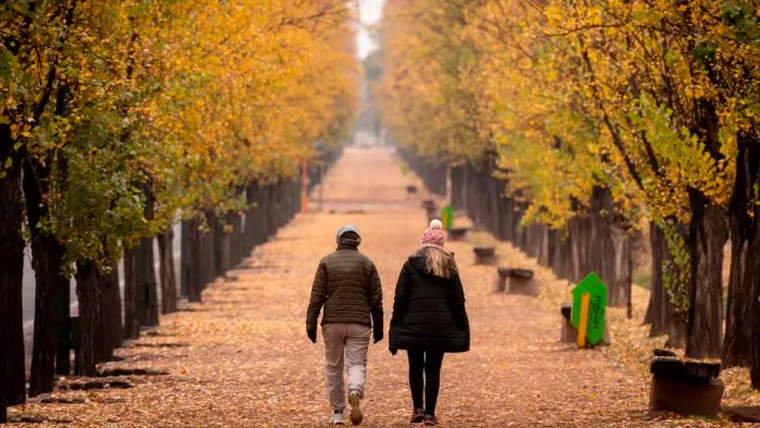 Los paisajes mendocinos se transforma en otoño y ofrecen postales únicas.