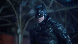 Rober Pattinson es ahora Batman. Foto: Entertainment Weekly - https://imagesvc.meredithcorp.io/v3/jumpstartpure/image?url=https://static.onecms.io/wp-content/uploads/sites/6/2022/02/17/The-Batman_2.jpg