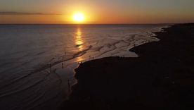 Monte Hermoso es uno de los destinos de la Costa Atlántica con las playas más extensas y el mar más templado. Monte Hermoso es uno de los destinos de la Costa Atlántica con las playas más extensas y el mar más templado.