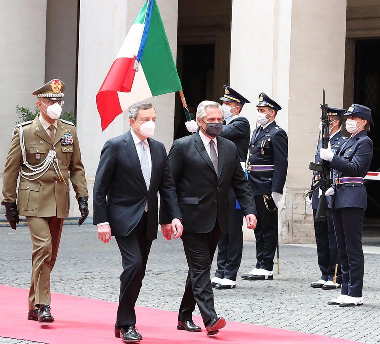 Alberto y Draghi. Foto: Presidencia