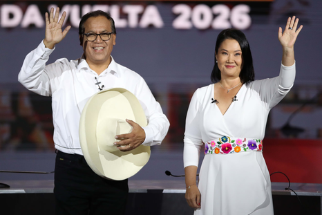 El candidato peruano Roberto Sánchez se reafirmó en indultar al encarcelado expresidente Pedro Castillo. El candidato peruano Roberto Sánchez se reafirmó en indultar al encarcelado expresidente Pedro Castillo.